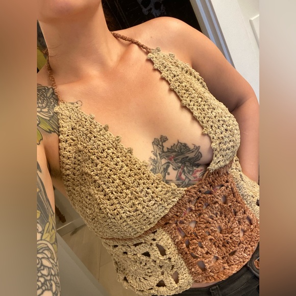 Boho festival top/beach cover up halter. Hand crocheted and perfect for summer - Picture 5 of 5